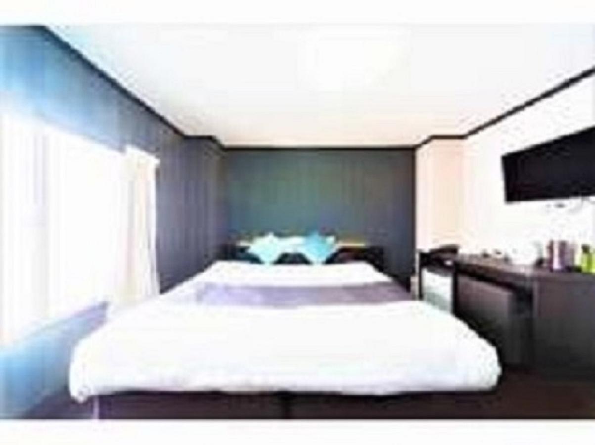 Hirakata Crystal Hotel Exterior photo